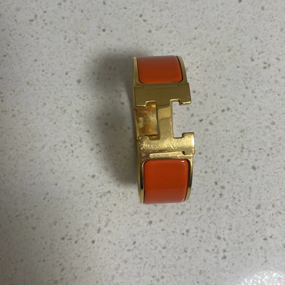 Hermès Orange Enamel Wide Clic Clac Bracelet - Picture 4 of 4